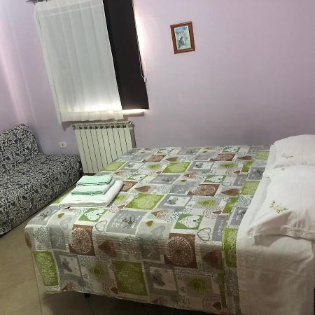 B&B Il Medioevo Pesche ภายนอก รูปภาพ