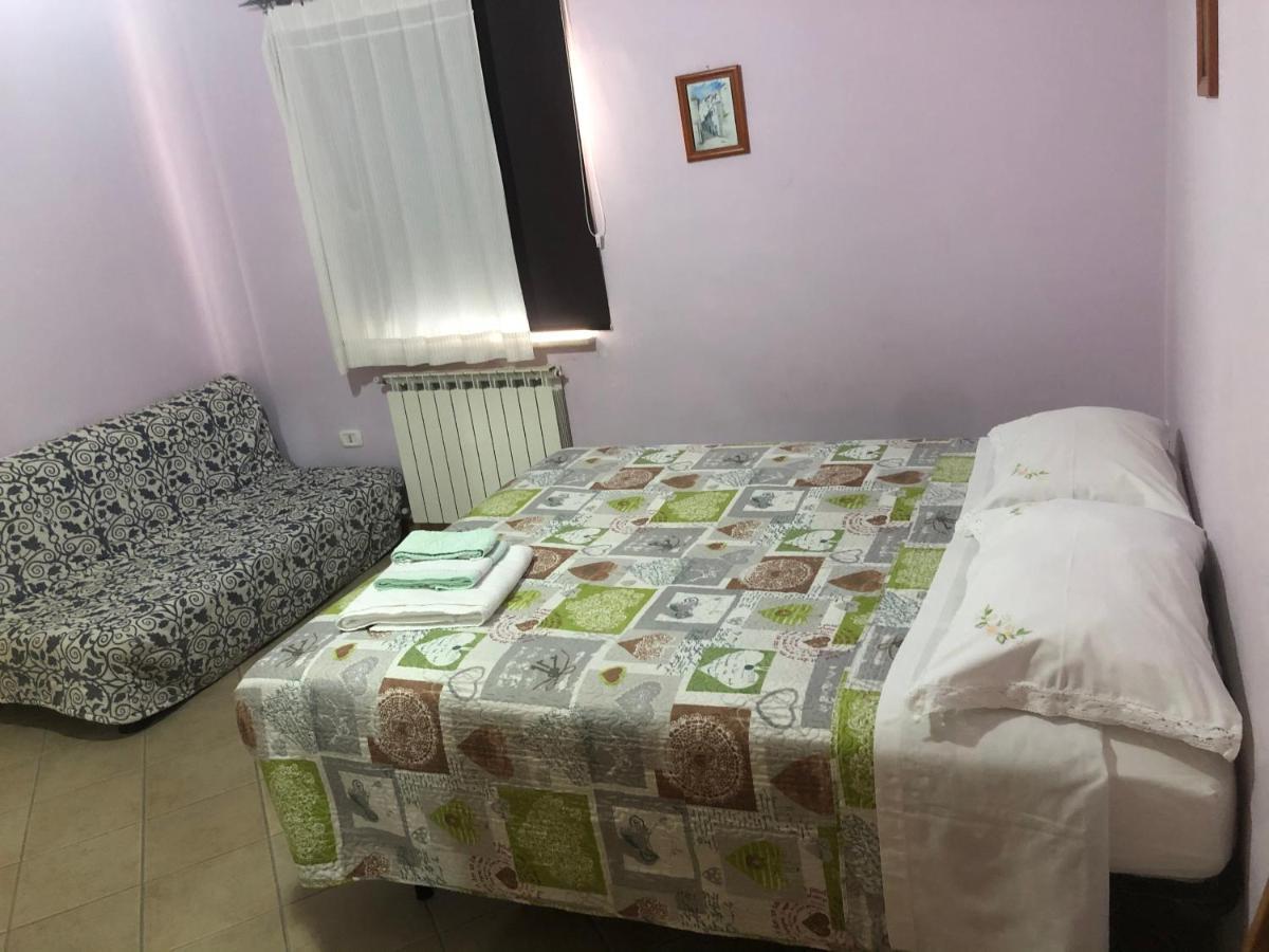 B&B Il Medioevo Pesche ภายนอก รูปภาพ